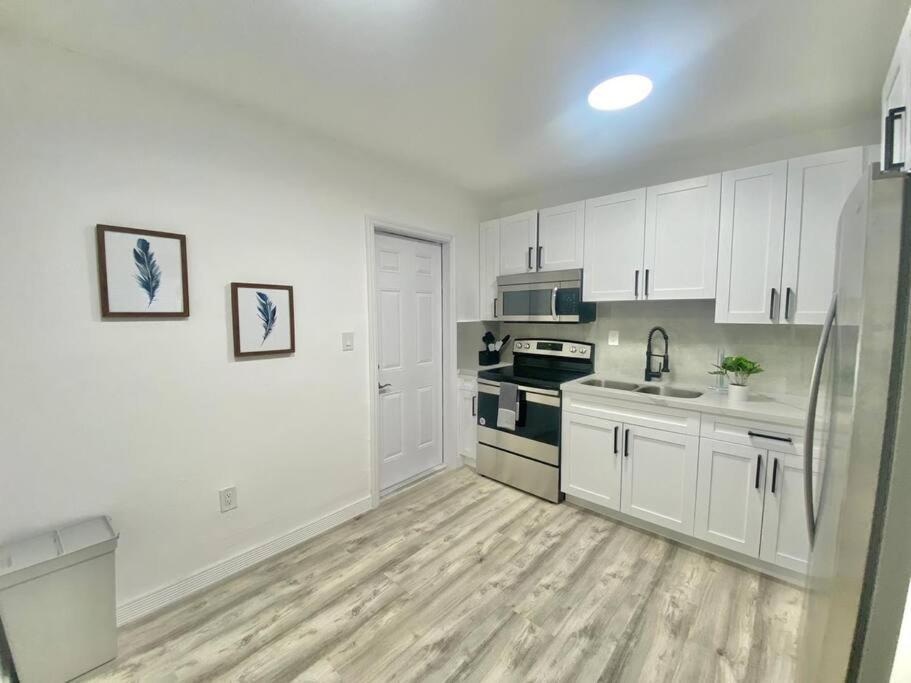 Villa Beautiful & Relax Family House 2/1- Free Parking Miami Esterno foto