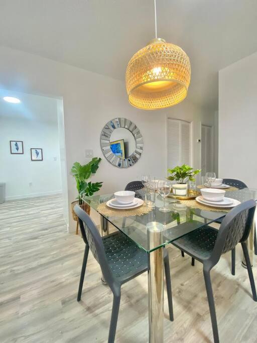 Villa Beautiful & Relax Family House 2/1- Free Parking Miami Esterno foto